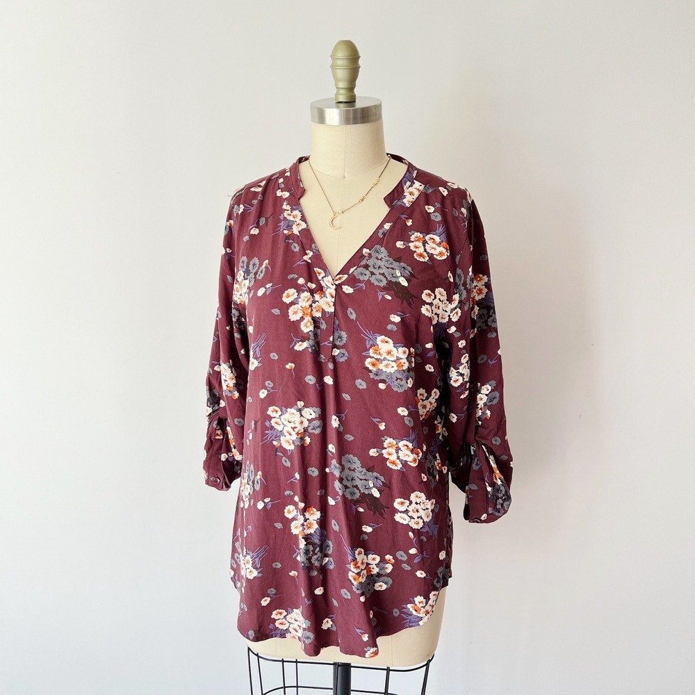 Fun2Fun Floral Blouse Burgundy Split Neck Roll Tab Sleeve Stitch Fix Office